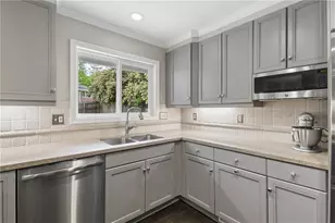 4428 E Kings Point Cir, Atlanta, GA 30338 - Photo 11