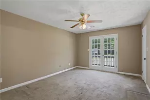2526 Ashworth Lake Rd, Snellville, GA 30078 - Photo 15