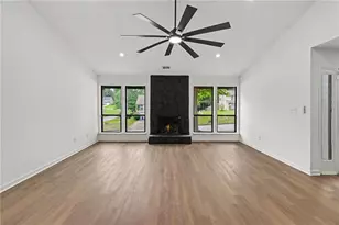 1030 Chapman Ln, Stone Mountain, GA 30088 - Photo 3