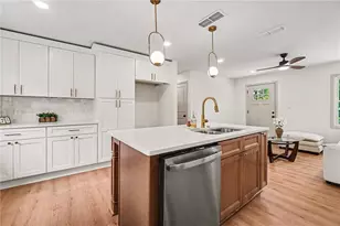 1988 Calvary Hill Ct SW, Marietta, GA 30008 - Photo 5