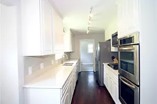 260 E Valley Dr, Marietta, GA 30068 - Photo 13