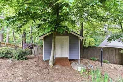 6020 Lake Lanier Heights Road, Buford, GA 30518 - Photo 37