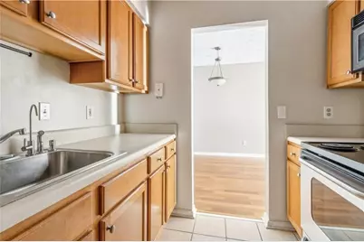 3155 Seven Pines Court #303, Atlanta, GA 30339 - Photo 11