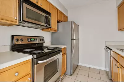 3155 Seven Pines Court #303, Atlanta, GA 30339 - Photo 9