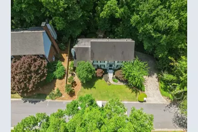 898 Byrnwyck Road NE, Atlanta, GA 30319 - Photo 3