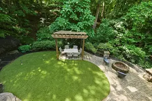 898 Byrnwyck Rd NE, Atlanta, GA 30319 - Photo 47