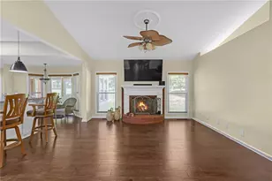 2660 Sandy Creek Cir, Loganville, GA 30052 - Photo 7