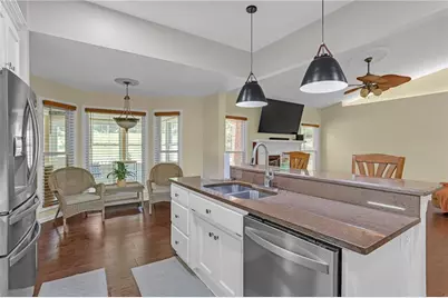 2660 Sandy Creek Circle, Loganville, GA 30052 - Photo 11