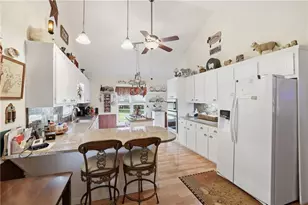 155 Deerfield Cir, Mount Airy, GA 30563 - Photo 9