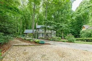 3672 Stonelake Ct SW, Lilburn, GA 30047 - Photo 5