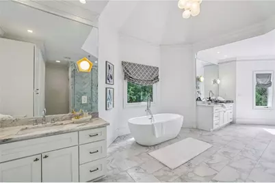 425 Laurel Chase Court, Sandy Springs, GA 30327 - Photo 17