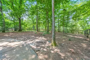 623 Peachtree Dr SE, White, GA 30184 - Photo 37