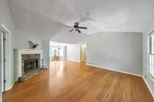 623 Peachtree Dr SE, White, GA 30184 - Photo 3