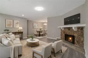 1071 Forest E Dr, Stone Mountain, GA 30088 - Photo 3