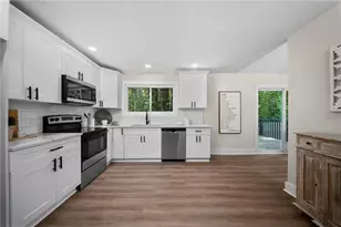 712 Overland Trail, Woodstock, GA 30189 - Photo 3