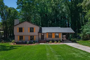 712 Overland Trail, Woodstock, GA 30189 - Photo 1
