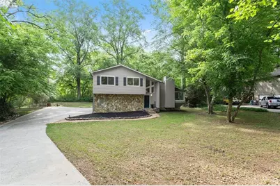 189 Castlebar Court SE, Mableton, GA 30126 - Photo 3