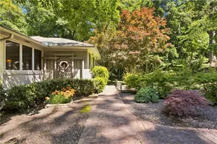 4590 Dudley Ln, Atlanta, GA 30327 - Photo 5