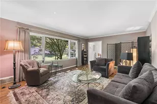 4590 Dudley Ln, Atlanta, GA 30327 - Photo 9