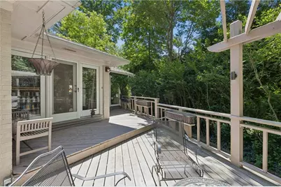 4590 Dudley Lane, Atlanta, GA 30327 - Photo 41
