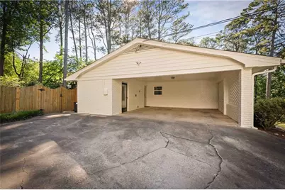 1677 Rochelle Drive, Dunwoody, GA 30338 - Photo 41