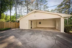 1677 Rochelle Dr, Dunwoody, GA 30338 - Photo 41