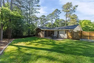 1677 Rochelle Dr, Dunwoody, GA 30338 - Photo 31