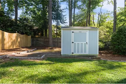 1677 Rochelle Drive, Dunwoody, GA 30338 - Photo 33