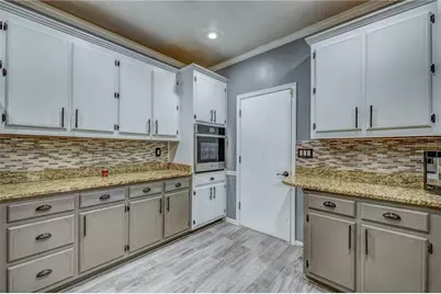 6646 Heathrow Court, Stone Mountain, GA 30087 - Photo 15