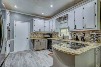 6646 Heathrow Court, Stone Mountain, GA 30087 - Photo 13