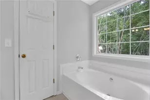 379 Creek Crossing Ct, Grayson, GA 30017 - Photo 29