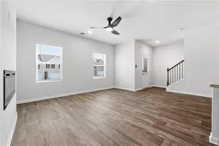 3639 Parkway James Dr, Snellville, GA 30039 - Photo 9