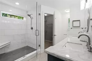 8915 Bayview Ct, Gainesville, GA 30506 - Photo 17