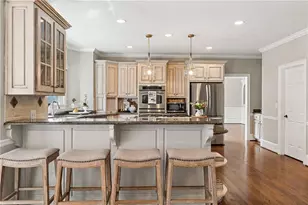 725 Pine Leaf Ct, Johns Creek, GA 30022 - Photo 9