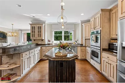 725 Pine Leaf Court, Johns Creek, GA 30022 - Photo 11
