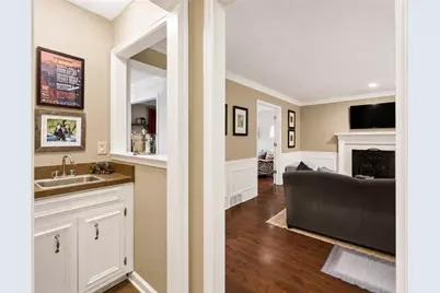 4648 Glenforest Drive NE, Roswell, GA 30075 - Photo 15