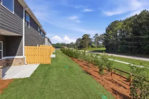 3652 Parkway James Dr, Snellville, GA 30039 - Photo 29