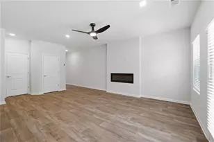 3652 Parkway James Dr, Snellville, GA 30039 - Photo 7
