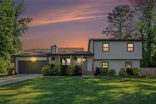 3215 Alcazar Dr SW, Lilburn, GA 30047 - Photo 29
