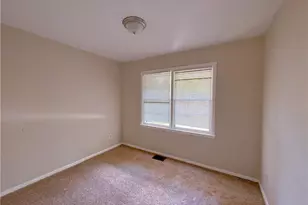 634 Currie Dr, Forest Park, GA 30297 - Photo 17