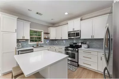 508 Crestmont Lane, Canton, GA 30114 - Photo 3