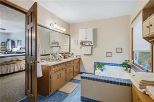 360 Huntington Ct SE, Conyers, GA 30094 - Photo 17