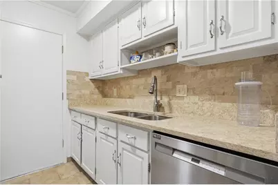 6851 Roswell Road #B3, Atlanta, GA 30328 - Photo 9