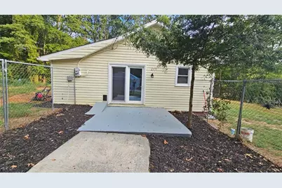 471 Perkins Circle, Cumming, GA 30028 - Photo 13