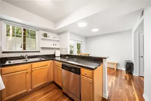6940 Roswell Rd, Atlanta, GA 30328 - Photo 9