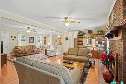 2122 Timber Lane, Snellville, GA 30078 - Photo 7