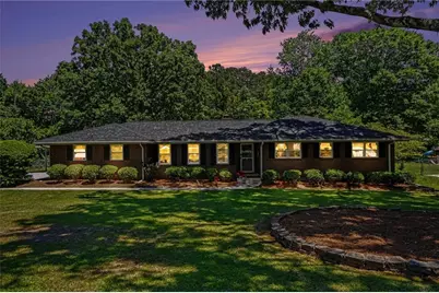 2122 Timber Lane, Snellville, GA 30078 - Photo 3