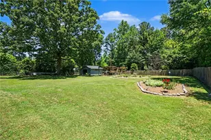 2122 Timber Ln, Snellville, GA 30078 - Photo 27