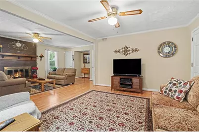 2122 Timber Lane, Snellville, GA 30078 - Photo 5