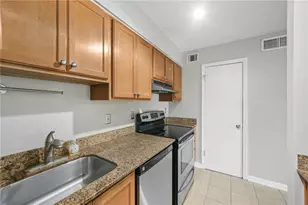 3120 Seven Pines Ct, Atlanta, GA 30339 - Photo 9